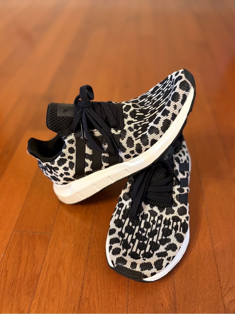 Adidas | Women’s Leopard Print Tennis Shoes Swift Run 1.0